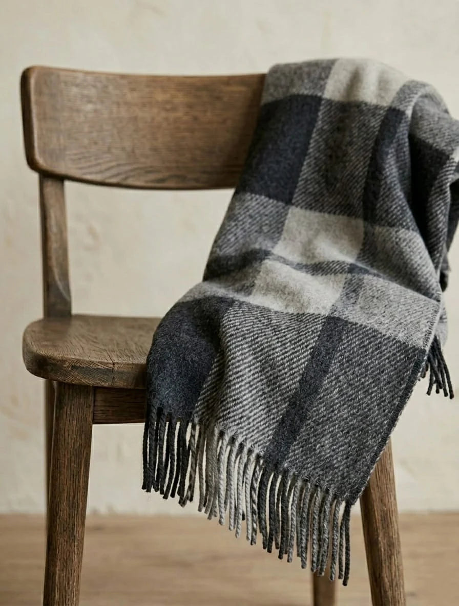 Plaid in lana • LAVAREDO Antracite Frangiato 130x170cm